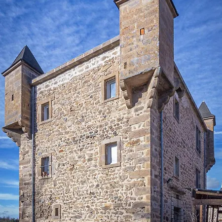 D Hotes Chateau D Arcis * Les Granges (Haute-Loire)